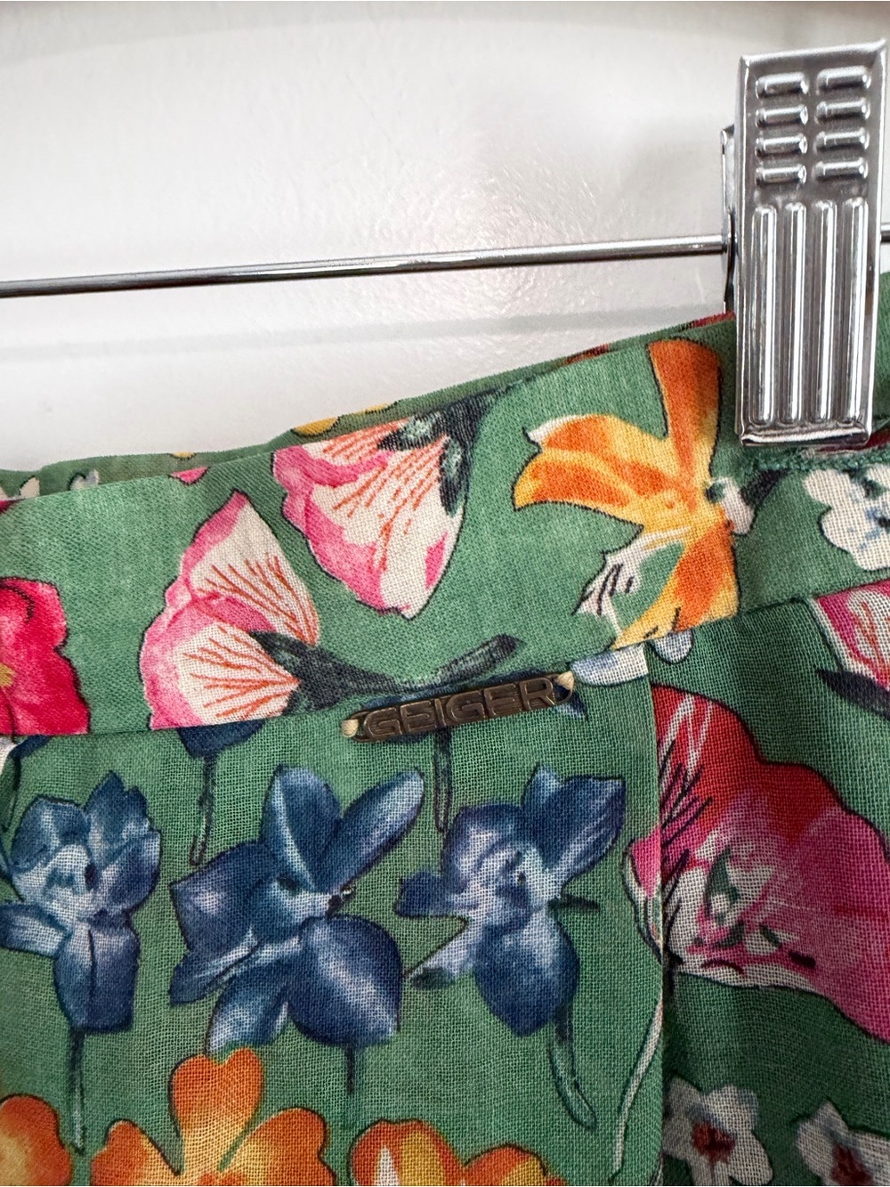 Vintage European Floral Garden Print Cotton Pleated Maxi Skirt - Picture 4 of 10